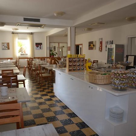 Albergo Larenzia Cattolica Luaran gambar