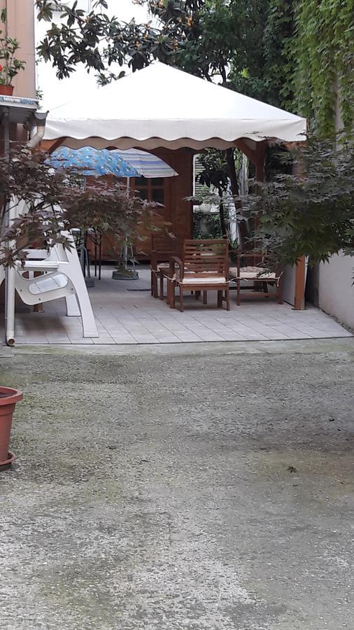 Albergo Larenzia Cattolica Luaran gambar